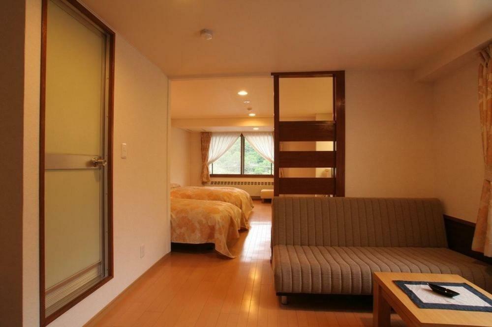 Kidoike Onsen Hotel Yamanouchi  Exterior foto